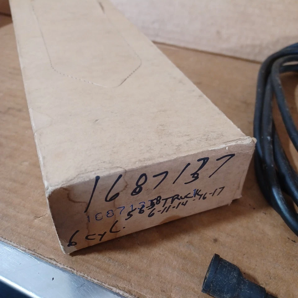 Juego de cables de bujías Studebaker 1956-1958 cabina C Truck Commander 6cyl NOS 1687137 Foto 2 de 4