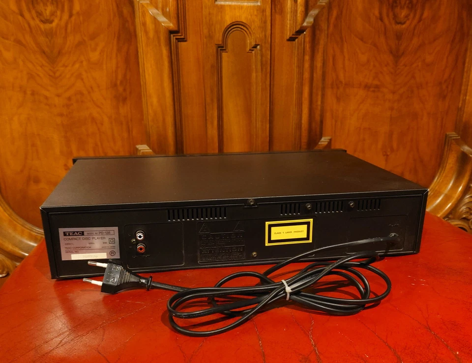 TEAC PD-135 CD-Player inkl Anleitung technisch/optisch einwandfrei GUTER ZUSTAND - Bild 2 von 4