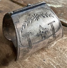 ANTIQUE NAPKIN RING HOLDER PURSE POCKETBOOK SHAPE Derby Silver Co. Silver Plated