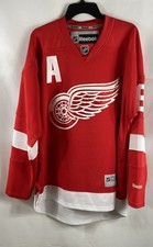 Reebok Detroit Red Wings Justin Abdelkader Autographed NHL Jersey Mens M