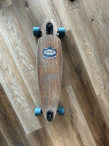 Arbor Skateboard