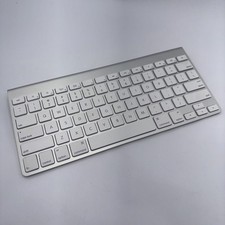 Apple Keyboard A1314 Wireless Bluetooth WiFi Mac Silver Tested Works Batteries