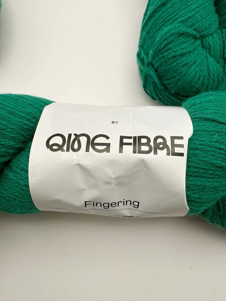 批量 4 件 Qing Fibre Fjord Lambswool 尼龙手指纱,松木,100 克 509 码 — 第 4/4 张图片
