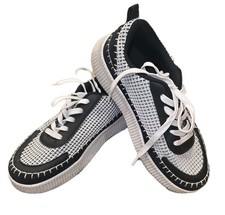 EUC Nicole Miller New York Brita Crochet Patchwork Sneakers Sz 7.5