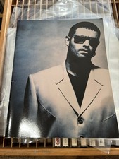 1991 GEORGE MICHAEL COPERTINA A COPERTINA TOUR BOOK 14" X 11" con biglietto concerto stub