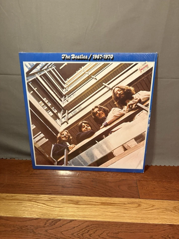 The Beatles - 1967-1970 Double Vinyl LP Blue Album 1973 Capitol HYPE CELLOPHANE - Image 2 of 4