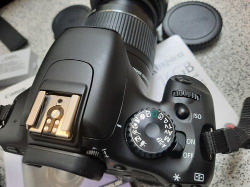 Canon EOS 550D 18.0MP Digital Camera + EF-S 18-55mm IS MACRO Zoom Lens + Bag - Picture 8 of 16