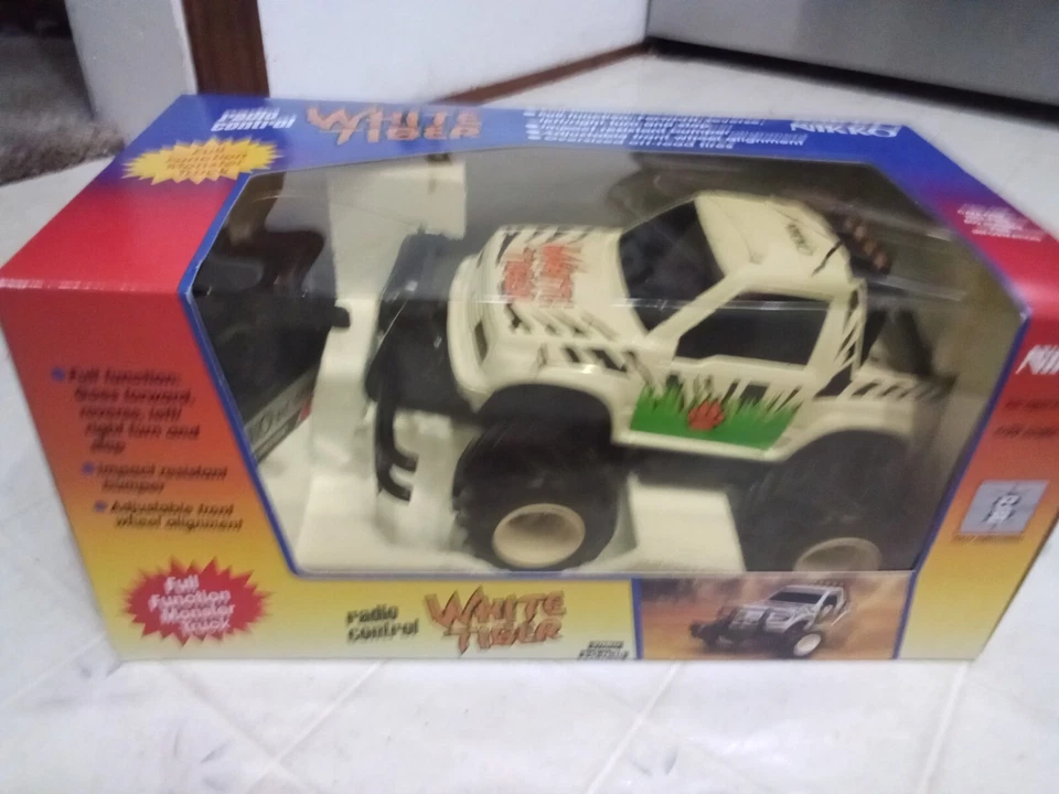 Vintage Nikko White Tiger, Never Opened - Image 2 of 4
