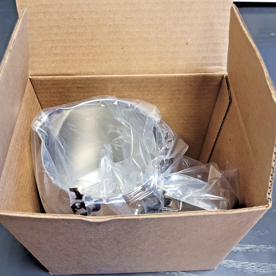 Nespresso - Pot à lait Inox/ Stainless 500 ml - neuf dans son caron d'origine - Photo 4/4