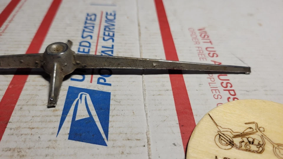 Cadillac Deville Calais Fleetwood 1966 intermitente delantero adorno bisel OEM Foto 3 de 4