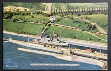 Seattle WA Cutter Going Through Government Locks Linen Postcard Washington UNP