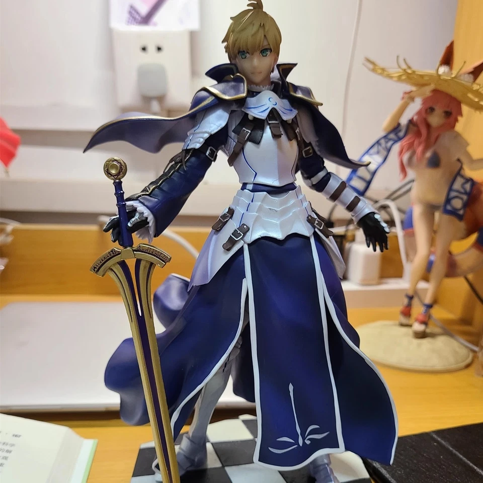 Fate/stay night Altria Pendragon Statue Model Garage Kit Figure Ornament Toys - Image 3 of 4