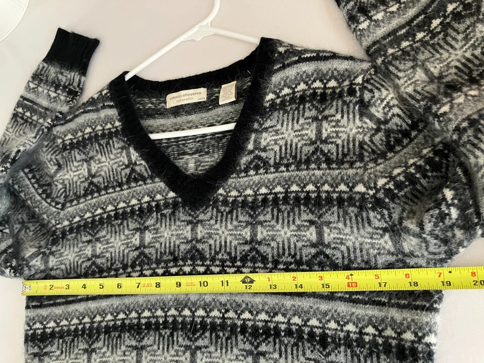 Valerie Stevens Separates Sweater Size PM Vintage Made Hong Kong Fuzzy Fair Isle - Image 4 of 4