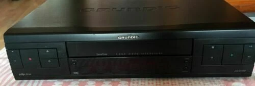 Grundig VHS Videorecorder