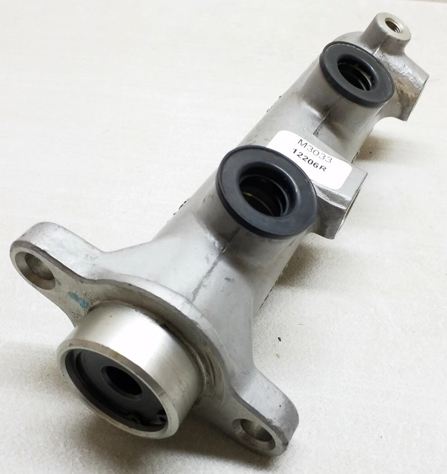 Cilindro maestro de freno M3033 Fenco remanufacturado sin depósito Foto 4 de 4