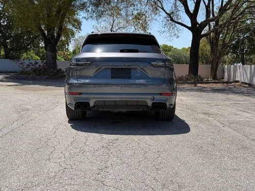2023 Porsche Cayenne Turbo Sport Utility 4D - Picture 4 of 21