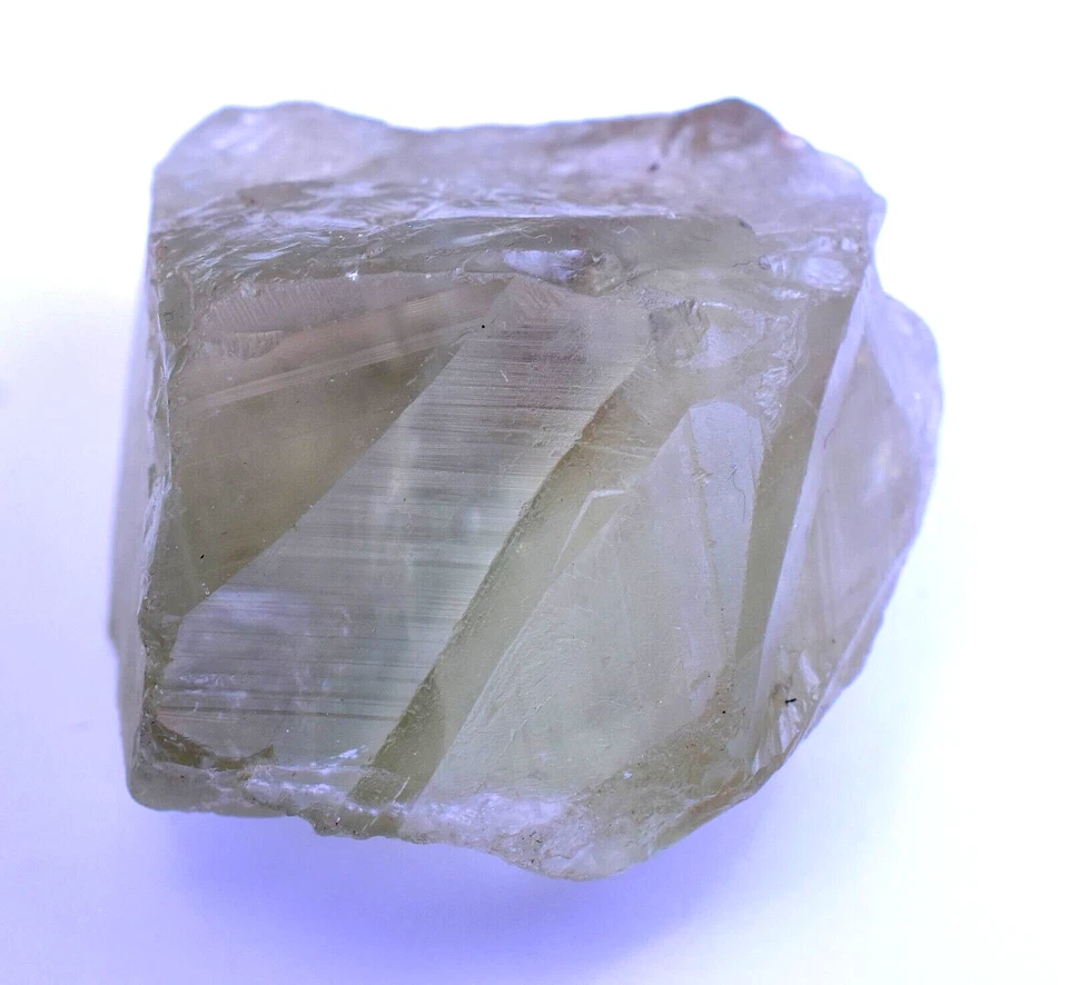 Natural Green Amethyst 558.60 Ct Earth-Mined Specimen Untreated Faceted Rough - Image 3 of 4