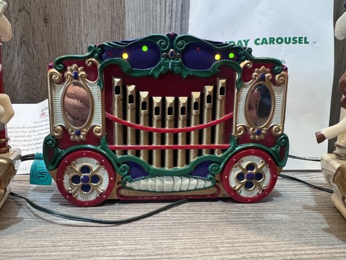 Vintage Mr. Christmas Holiday Carousel 6 Horse 21 Carols Music Lights SEE VIDEO - Picture 10 of 20