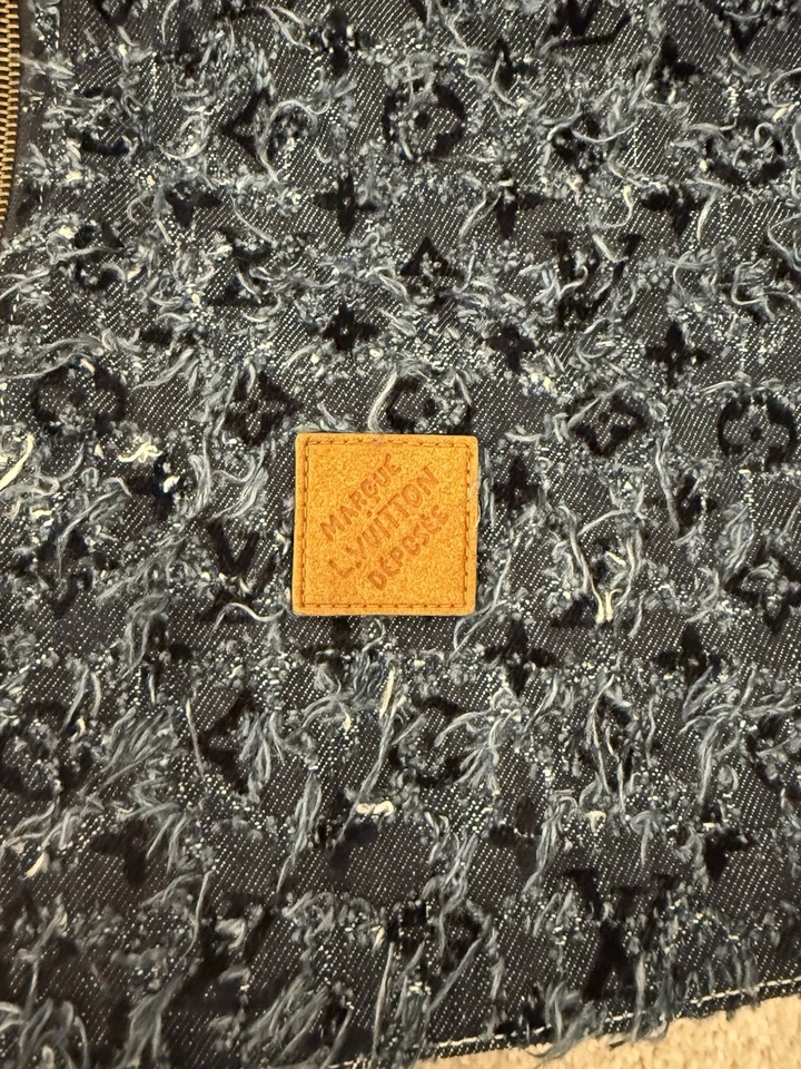 Louis Vuitton 男式绒面牛仔连帽衫拉链 Monogram 靛蓝蓝色 46 码 — 第 4/4 张图片