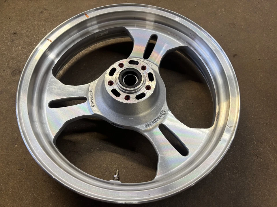 Llanta delantera recta Kawasaki Meanstreak Vulcan VN1500 1500 2002 2003 OEM Foto 2 de 4