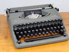 COLLECTIBLE TYPEWRITER LOVELY OPTIMA CRINCKLE GREEN  - NO RISK WITH SHIPPING thumbnail