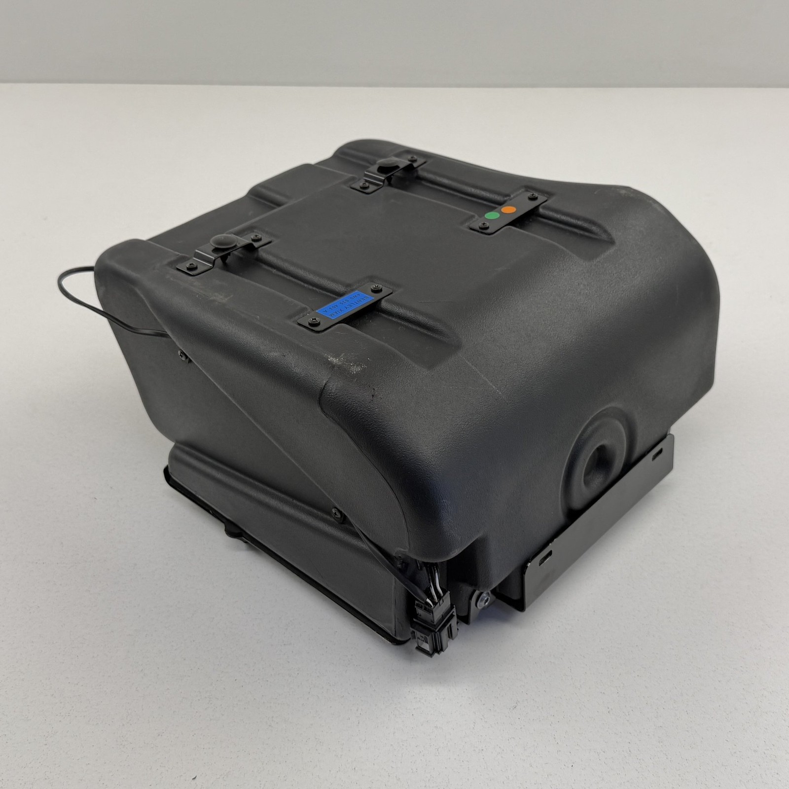 Bentley Flying Spur 2014-2018 Rear Subwoofers Set