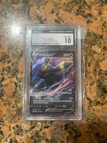 Pokémon Umbreon v SWSH203 Black Star Promo Holo Card CGC 10 Gem Mint
