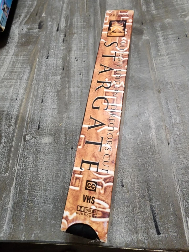 STARGATE (1994 VHS) Kurt Russell SCI-FI,  ULTIMATE EDITION, DIRECTORS CUT PG-13 - Image 3 of 4