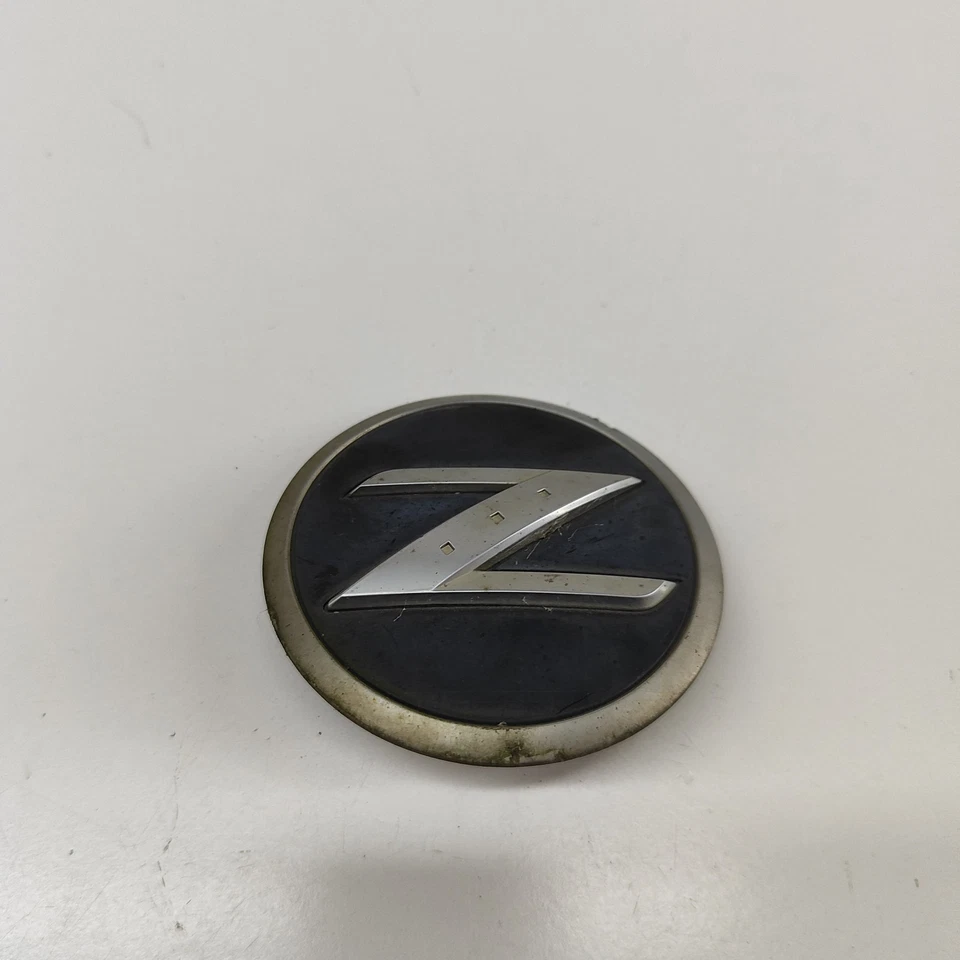NISSAN 350 Z Coupe Z33 Abzeichen auf der linken Seite des Flügels 28710756 - Bild 3 von 4