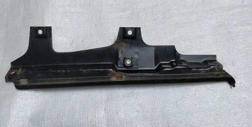 1979 MERCEDES SLC C107 REAR WINDOW BRACKET MOUNT RIGHT 1972-1989 - Afbeelding 1 van 3