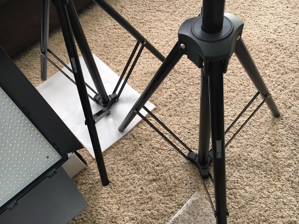 KITS DE PAINEL DE LUZ LED STUDIO PRO TWO PREMIUM DAYLIGHT com SUPORTES/GÉIS NOVO - Imagem 3 de 4