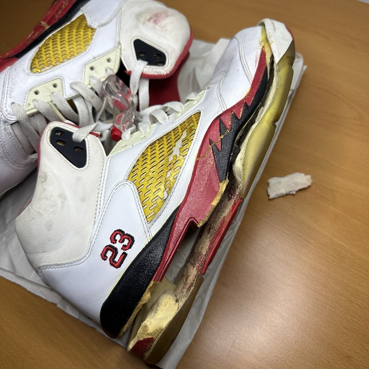 Size 10 Nike Air Jordan 5 Retro 2006 Fire Red VINTAGE Size 10 Nike Air Jordan 5 Retro 2006 Fire Red VINTAGE