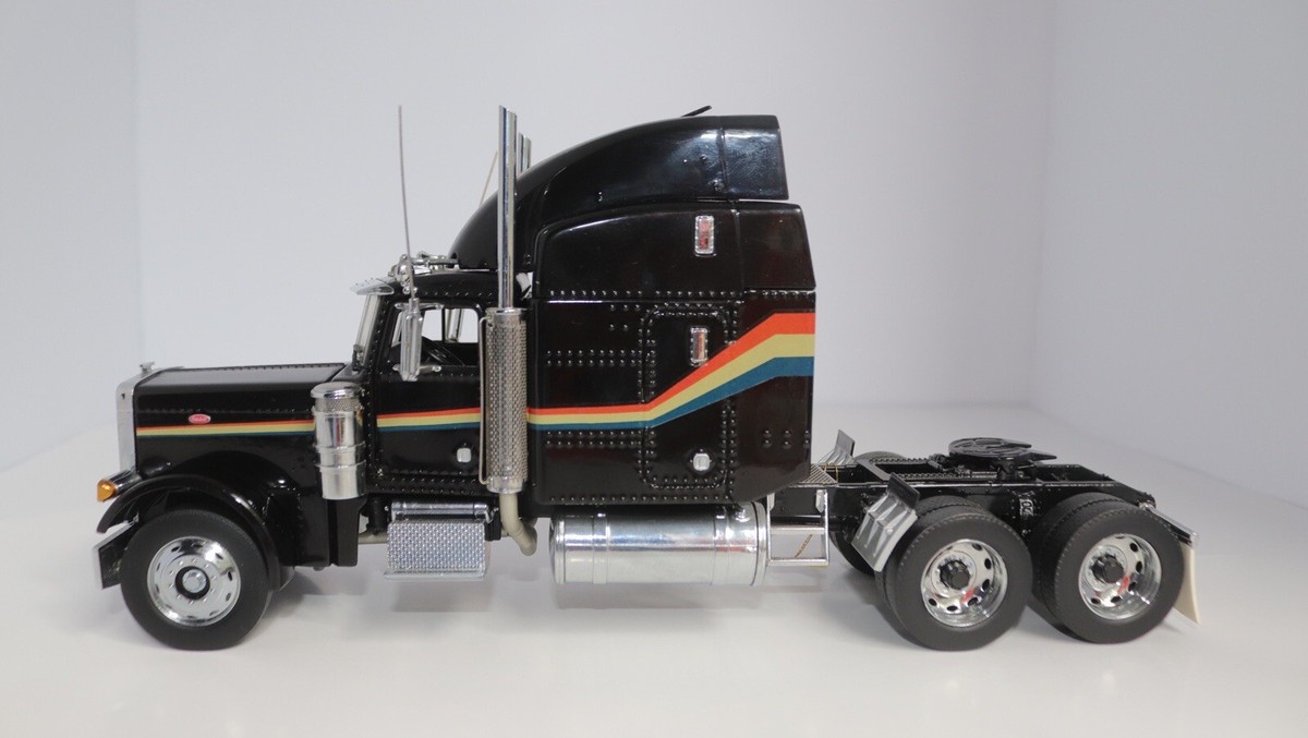 Franklin Mint Peterbilt Big Rig Semi Model 379 Ultimate Big