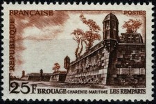 FRANCE  1955 REMPARTS DE BROUAGE  YT n° 1042  Neuf ★★ luxe / MNH (A)