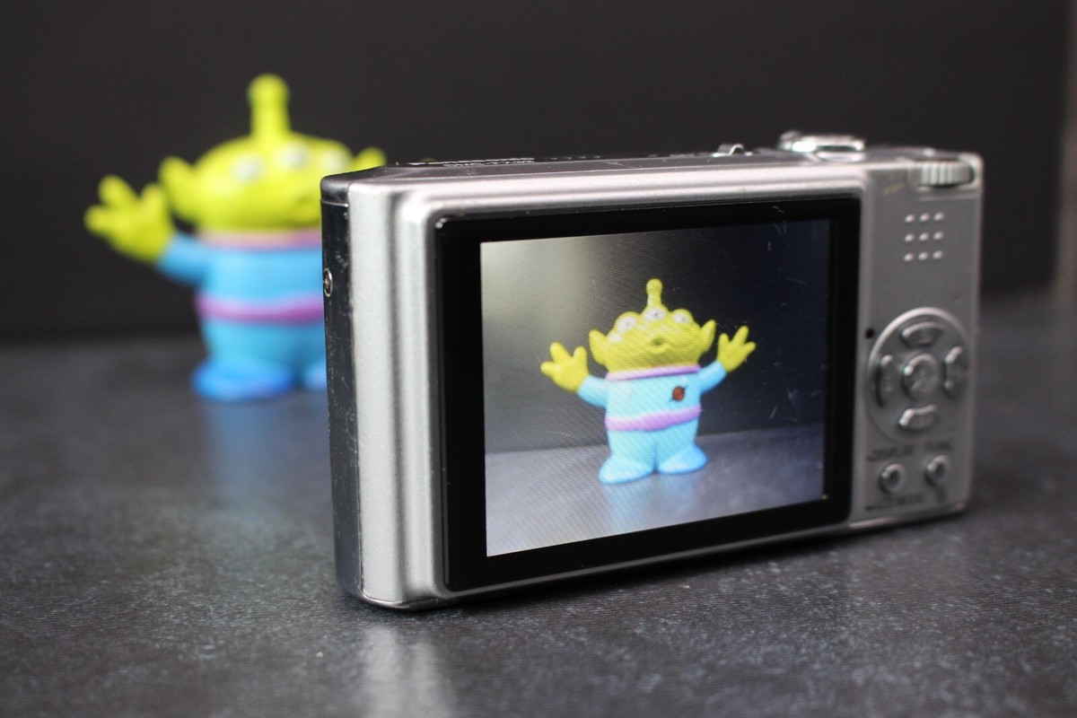 Panasonic LUMIX DMC-FX33 ホワイト 91hHh6LgCDL._UF1000,1000_QL80_.jpg