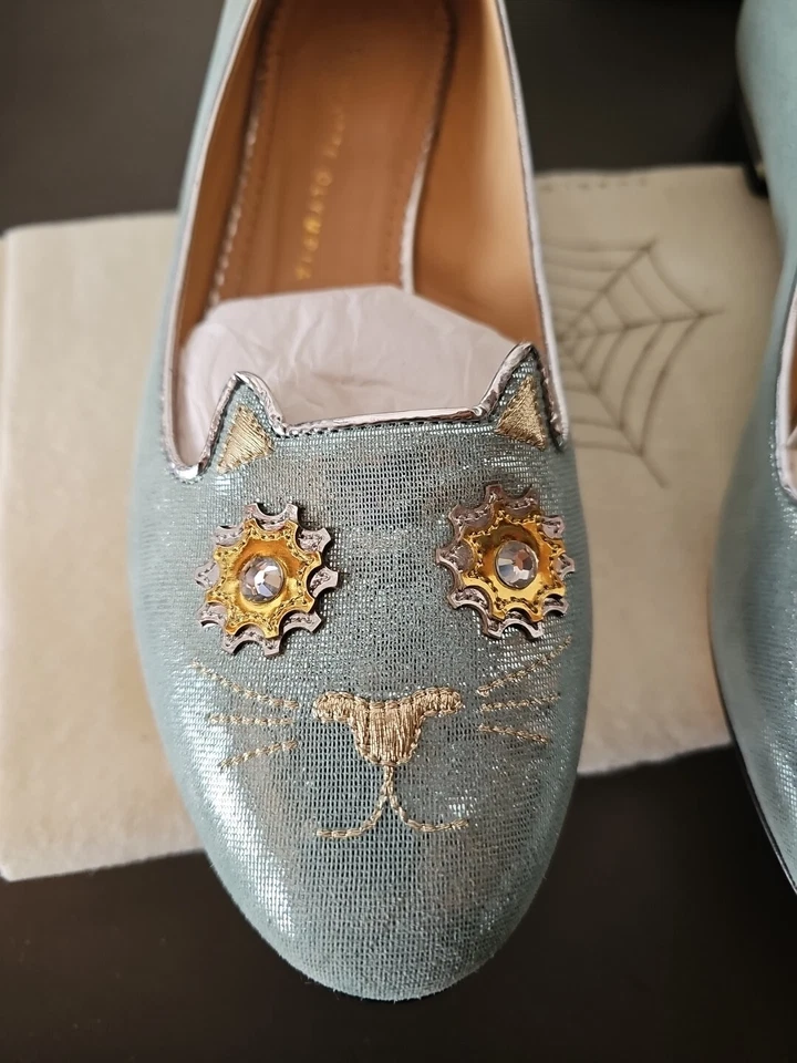 ZAPATO PLANO CHARLOTTE OLYMPIA KITTY Gamuza Verdigris/plateado Talla 40/9 Usado en Excelente Condición Foto 2 de 4