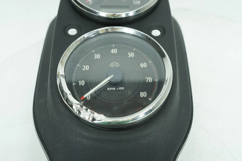 16 Harley Dyna Low Rider OEM tanque de combustible tablero consola tacómetro velocímetro 32 k Foto 4 de 4
