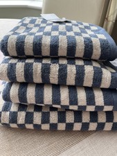 M&S Pure Cotton Geometric Check Towel Set (1 X Bath & 3 X Hand) RRP �38