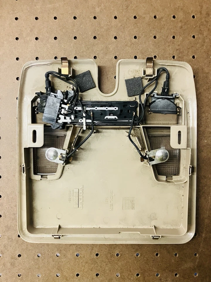 1994-2000 Volvo 850 S70 V70 C70 Genuine OEM Beige Overhead Console Assembly 9x9 Foto 2 de 3