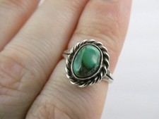 Vintage Southwestern Unmarked Sterling Silver Freeform Turquoise Ring Size 5 3g