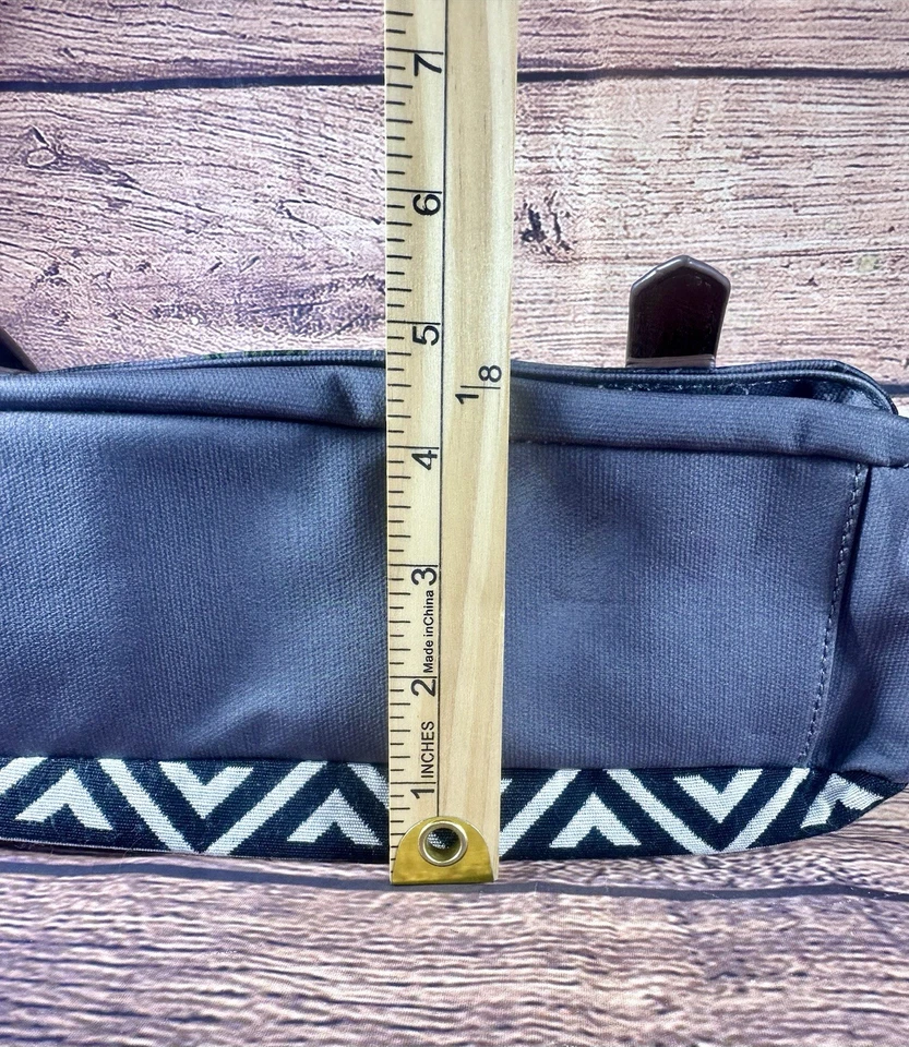 URBAN GARDEN REISETASCHE Umhängetasche von Disaster Design. Neu - Bild 2 von 4