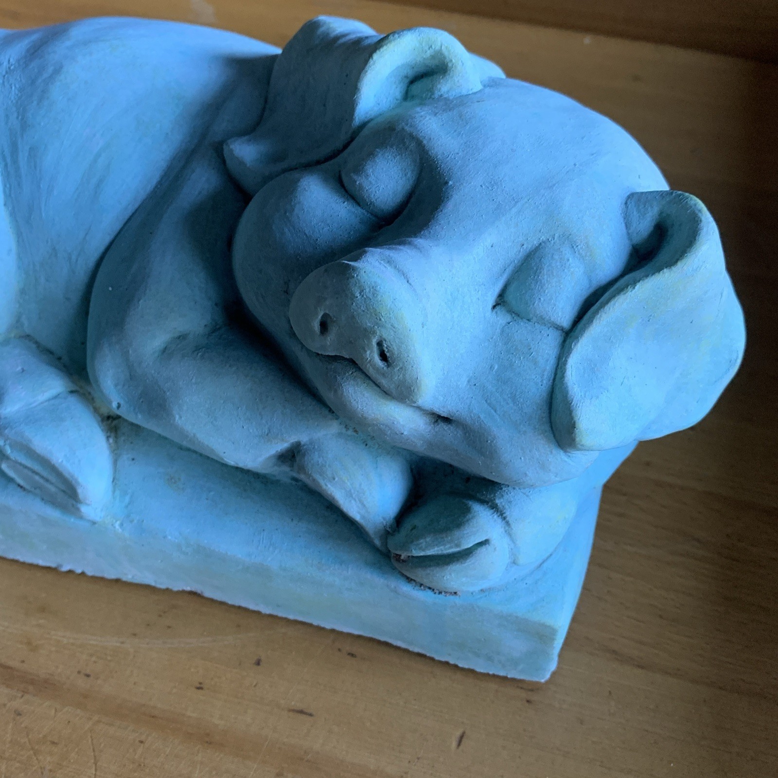 NICHOLS Bros Stoneworks Sleeping Pig Cement Garden Statue GREEN See Description