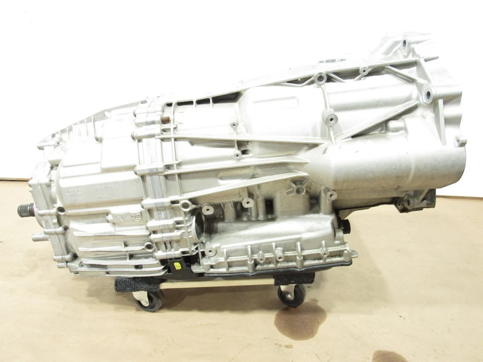 Porsche Panamera 4 2017 3.0L RWD Automatic Transmission 17 18 |@1 - Image 2 of 4