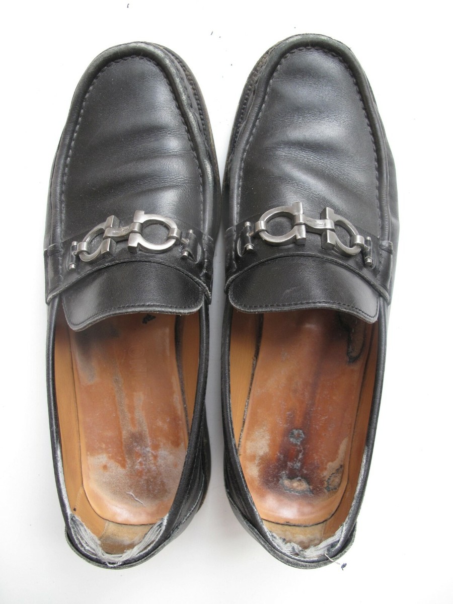 【送料&関税込】Salvatore Ferragamo Accessories Black Salvatore Ferragamo black calf loafers, 8 1/2 EE - UR 90460