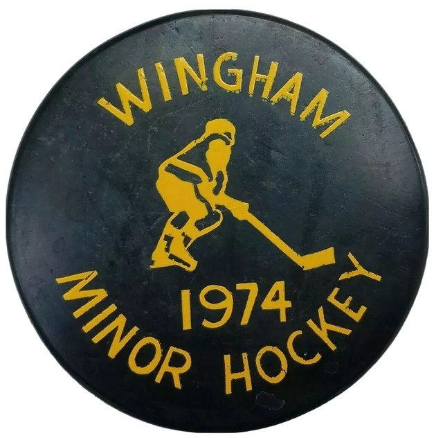 1974 WINGHAM VINTAGE MINOR HOCKEY PUCK OFFICIAL MADE IN CZECHOSLOVAKIA