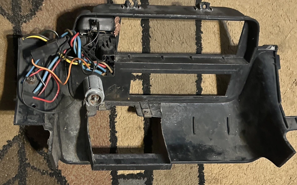 Radio central AMC Eagle años 80, descongelación, bisel interruptor de lavado Foto 3 de 3