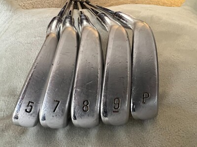 Nike Victory Red Forged Split Cavity Back Iron Set Golf Club Nike Victory Red Forged Split Cavity Back Iron Set Golf Club