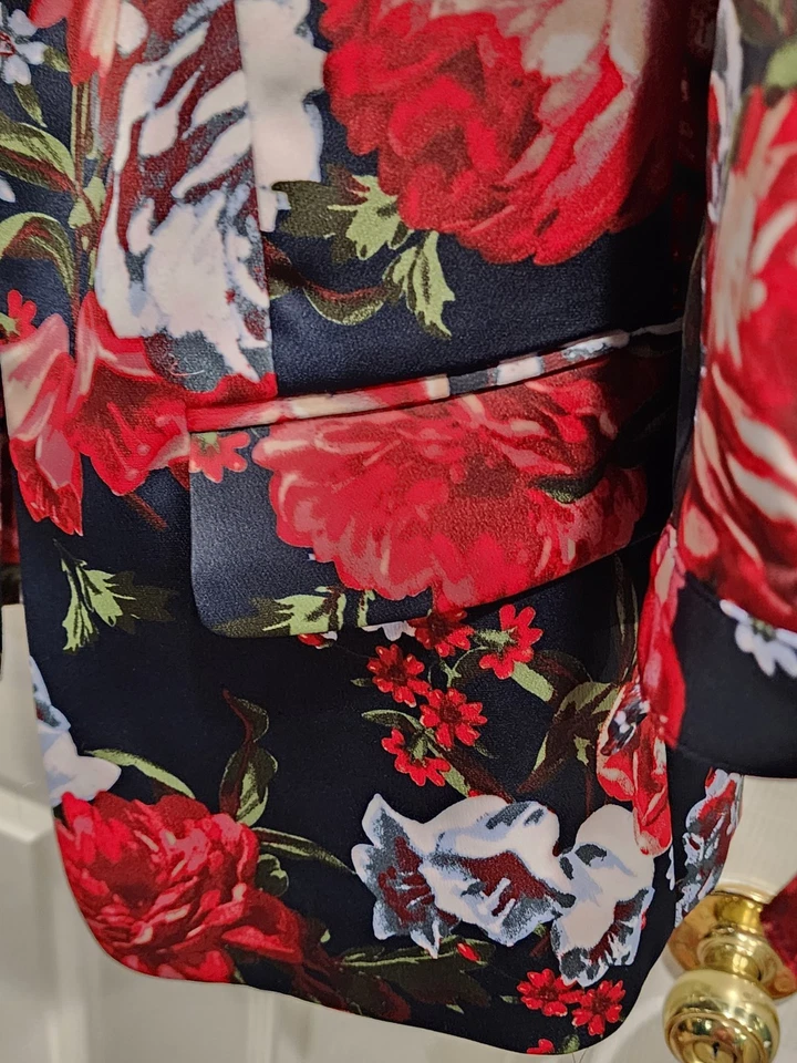 Blazer Loft Azul Marinho Floral Tamanho EUA Pequeno Oversized Azul e Vermelho - Imagem 4 de 4