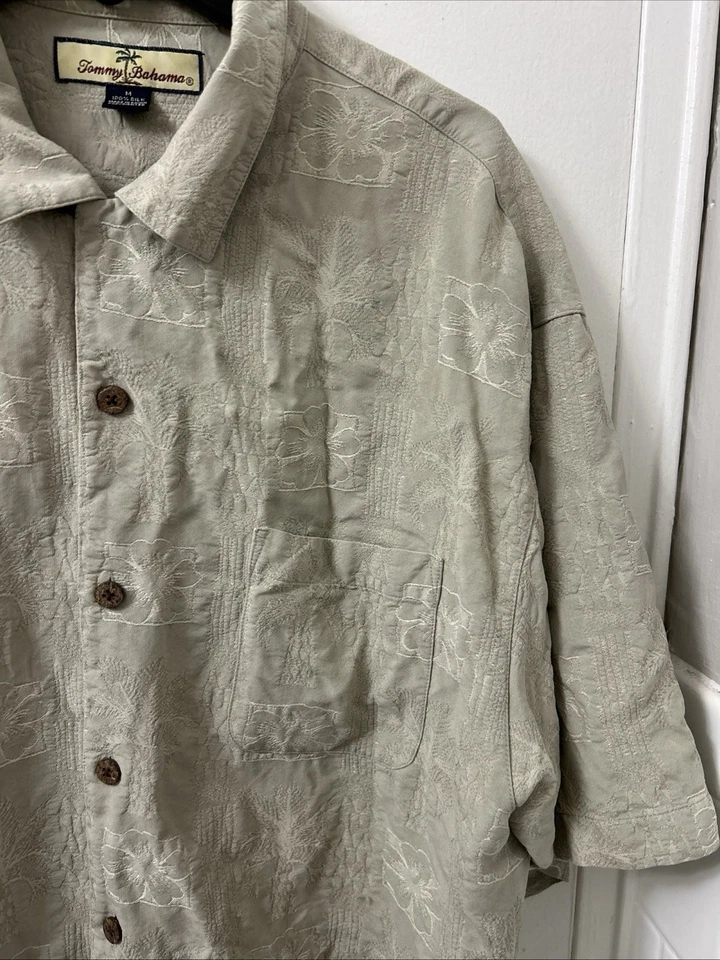 Tommy Bahama Shirt Mens Sz Medium Beige 100% Silk Floral Print Button Down S/S - Image 4 of 4