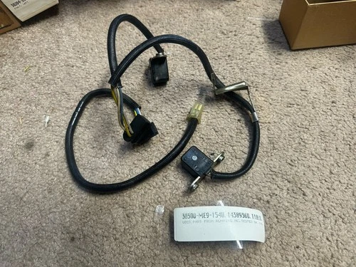 84 Honda VT 700 Shadow Pick Up Coil Pulse Generator 30300-ME9-154 1983-1985